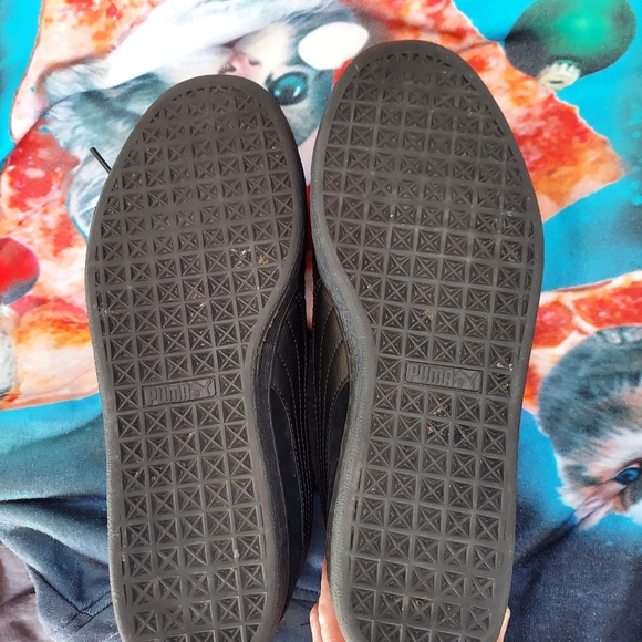 Black Suede Pumas - Picture 9 of 9